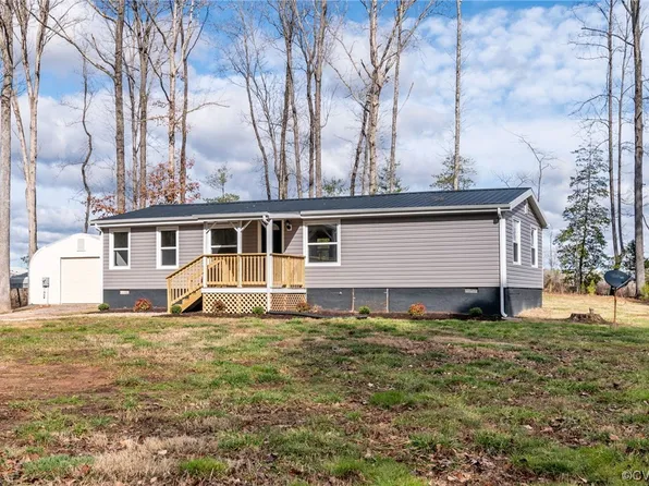 2220 Namozine Rd, Church Road, VA 23833