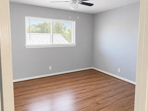 2nd image of 404 S Hood St