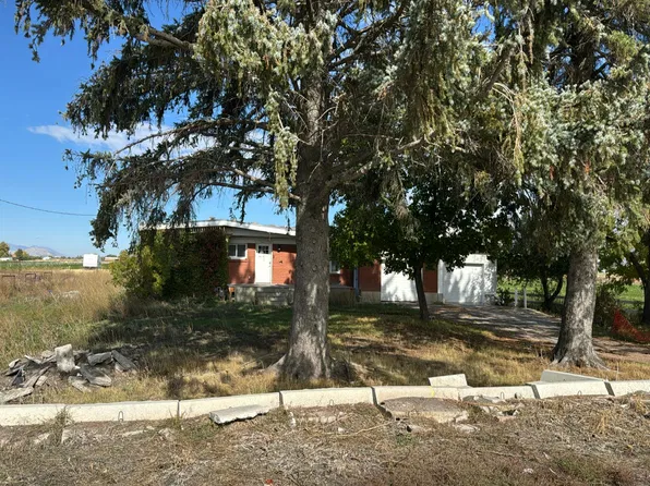 2305 W 2200 S, Wellsville, UT 84339