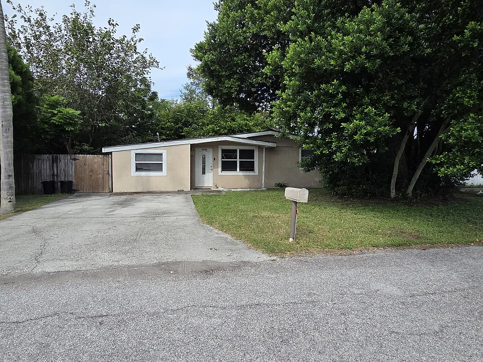 4403 Terry Loop