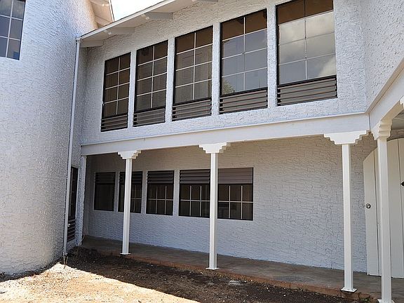 5th image of 1075 Luapele Dr