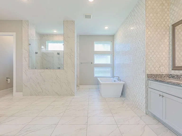 10334 Fountain Shore Dr — Photo 24
