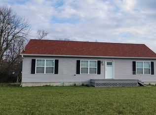 942 W Elm St, Olney, IL 62450