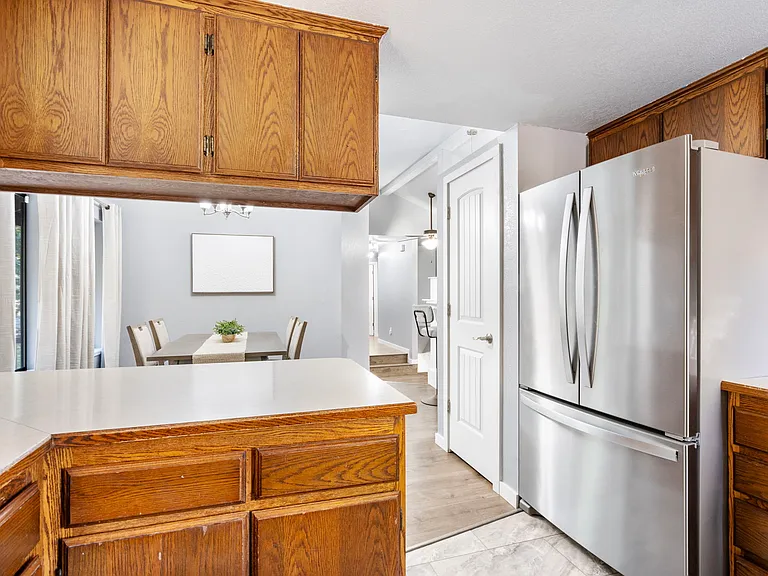 1634 NE Terrace Dr — Photo 10