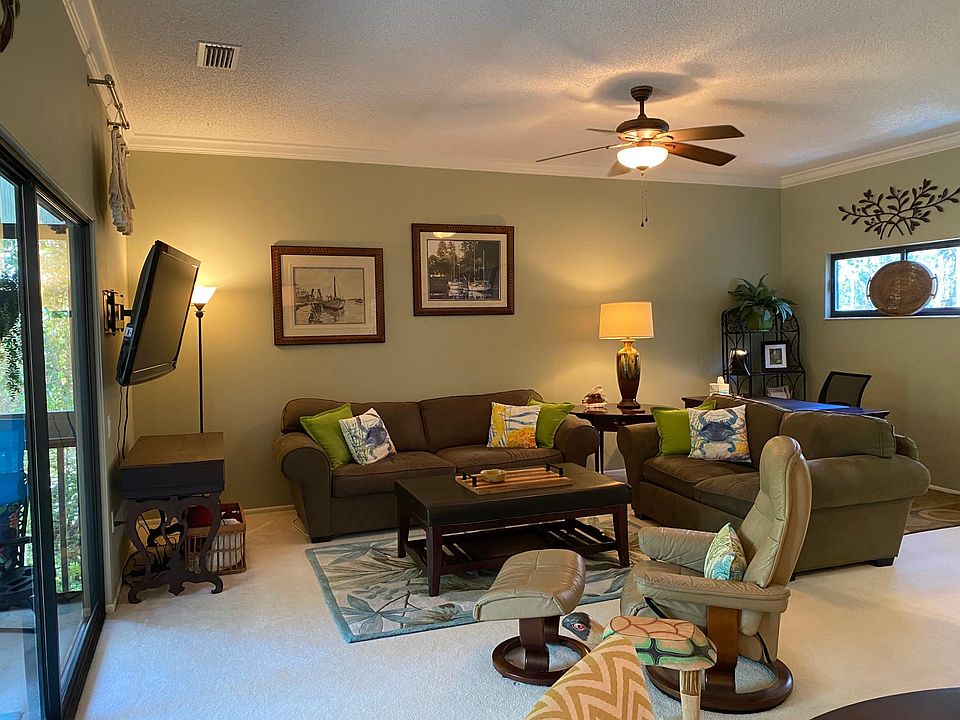 1st image of 244 Woodland Dr #244