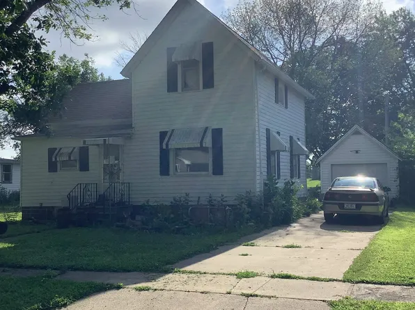 236 State St S, Titonka, IA 50480