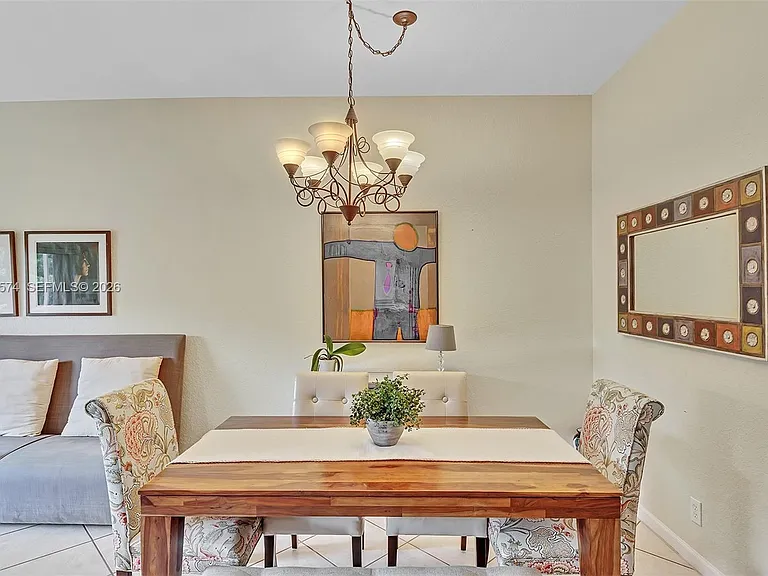 3711 Falcon Ridge Cir — Photo 18