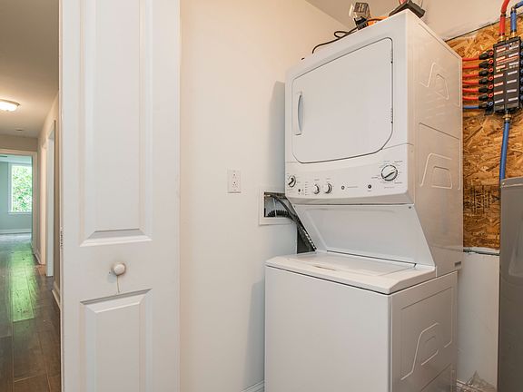 2nd image of 1222 N 7th St #E3