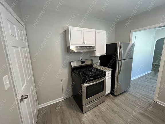 4th image of 28466 Jahns Dr