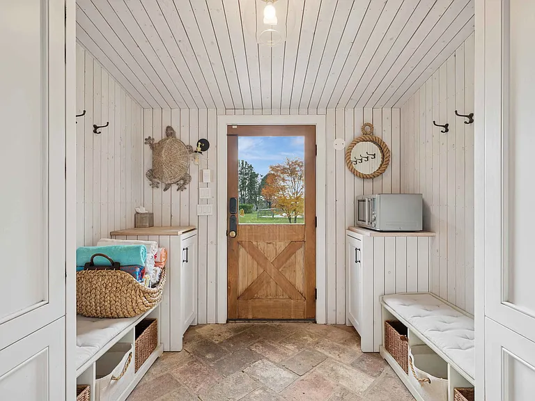 128 Sayres Path — Photo 11