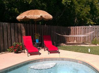 2120 NW 50th Pl, Gainesville, FL 32605
