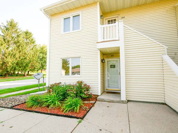 201 Cooper Ct, Ames, IA 50014