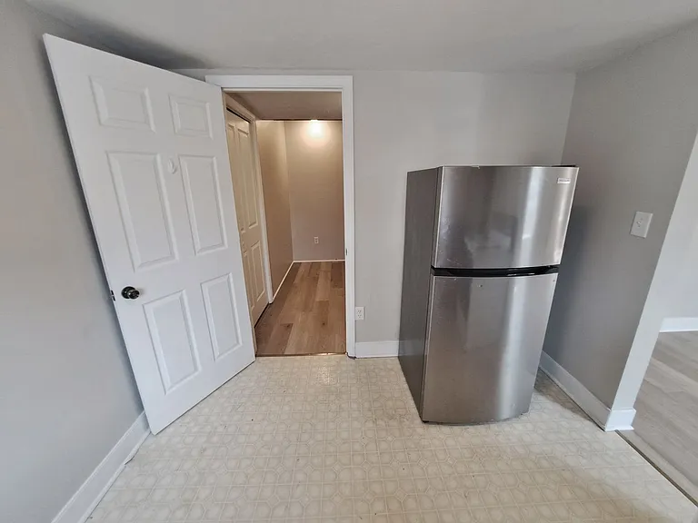 165 McAllister St — Photo 10