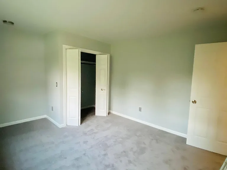 57 Congers Rd — Photo 22