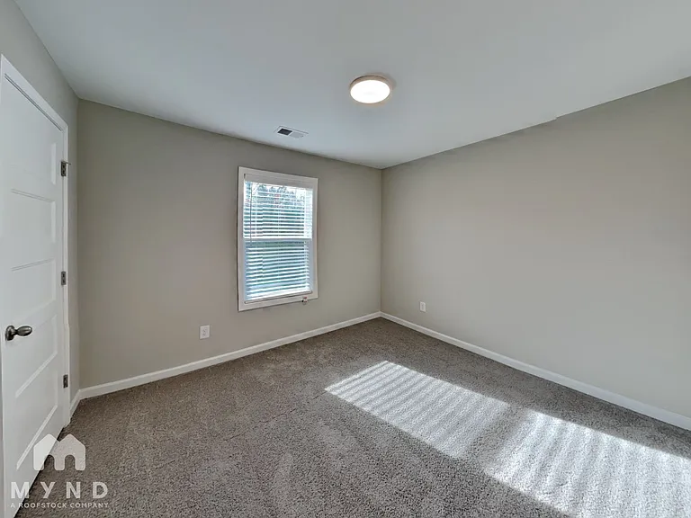 813 Trestle Creek Ct — Photo 23