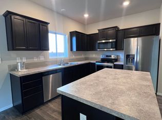 6493 Hornet Cir NE, Bremerton, WA 98311