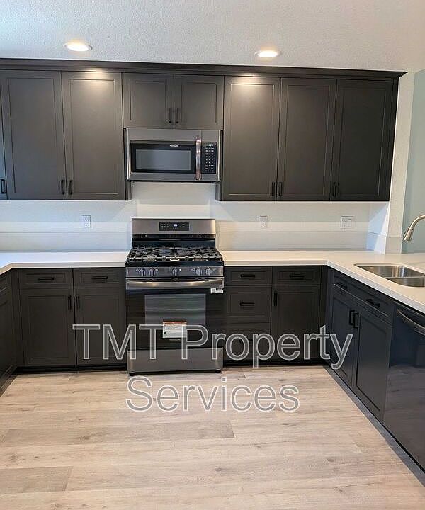 1st image of 7330 Stratford Pl Unit 706