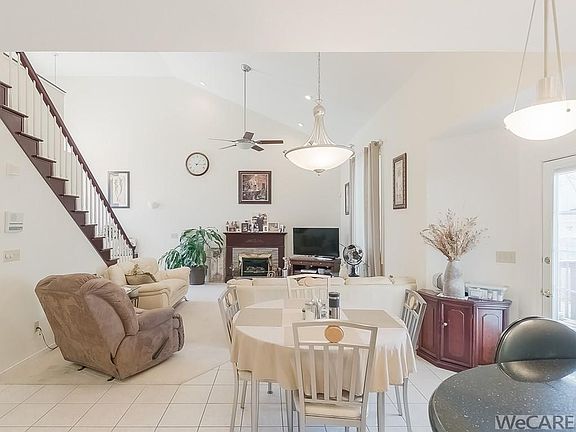 4th image of 1072 Cameron Ln