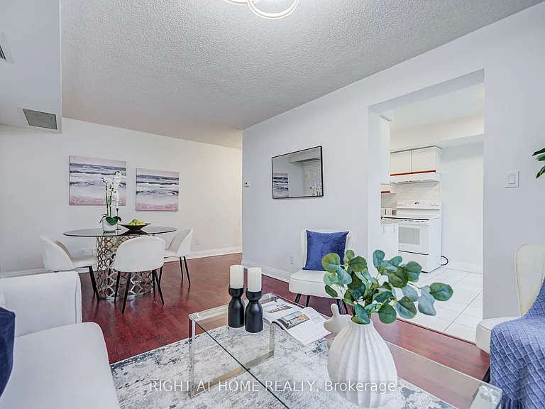 35 Empress Ave #207 — Photo 14
