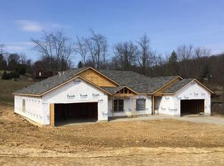 436 Wineberry Ridge Ct, Irwin, PA 15642