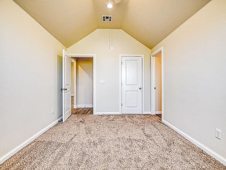 3100 Pebble Pond Dr — Photo 45