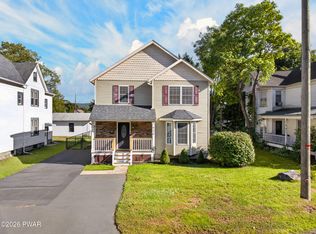 302 Avenue H, Matamoras, PA 18336