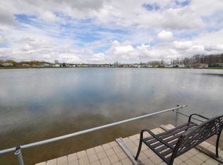 W6955 Edgewater Dr, Fond Du Lac, WI 54937