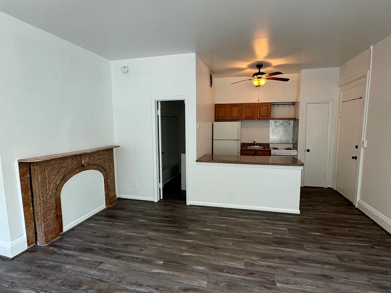 Studio, 600 sqft, $850 — Photo 4