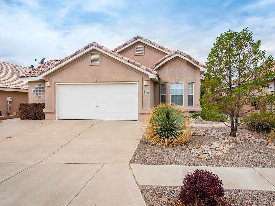 1st image of 10423 Chaparro Dr NW