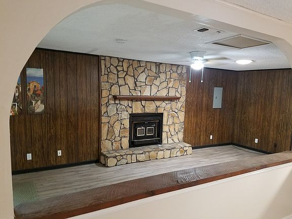 5th image of 2990 Bent Oak Dr