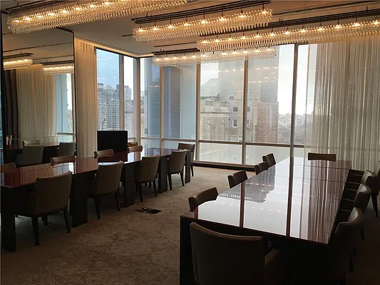 Rented by R New York | media 16