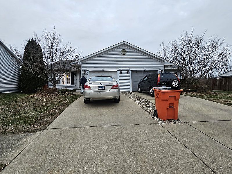 1st image of 923-923 & 925 Lynwood Dr