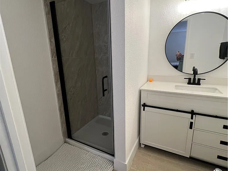 5404 River Glen Dr #353 — Photo 3