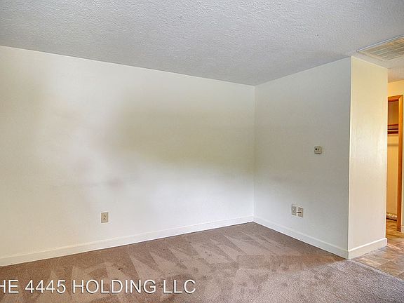 3rd image of 326 Heather St APT 4