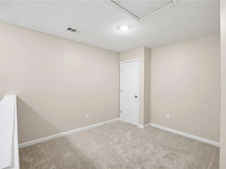 106 Darbys Crossing Ct — Photo 16