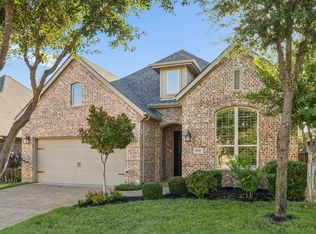 8917 James Dr, Argyle, TX 76226