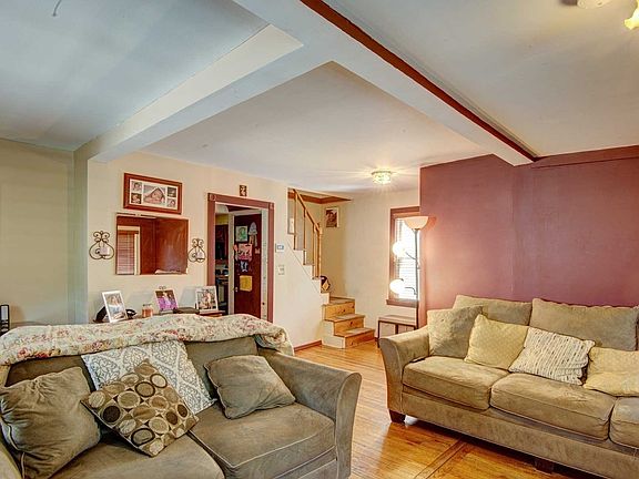 3rd image of 657 Wadleigh Ave