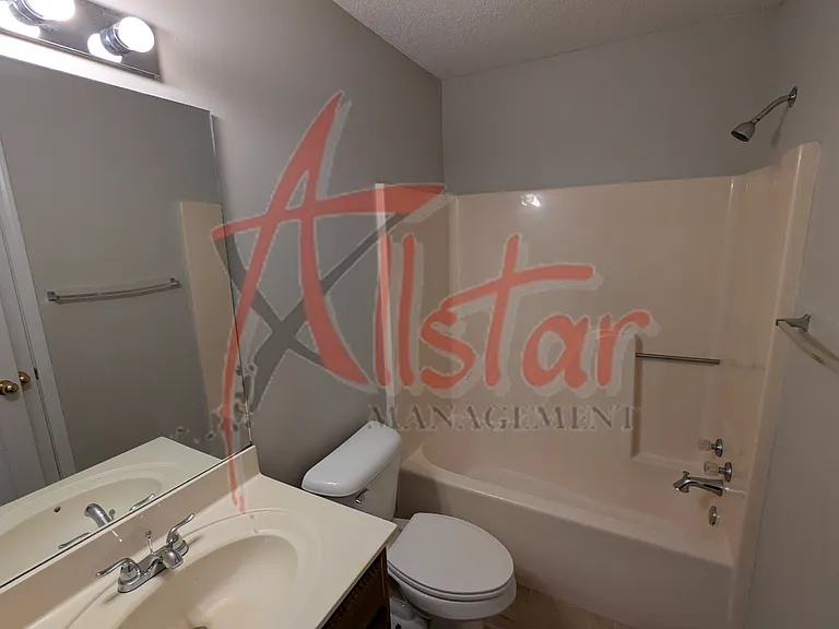6956 Maury Dr — Photo 10
