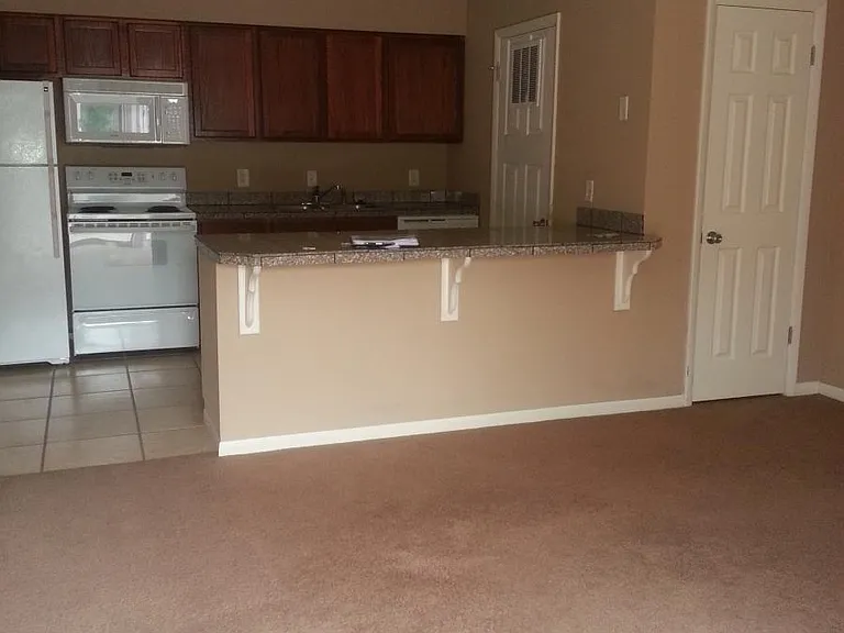 4320 Edison Cir — Photo 3