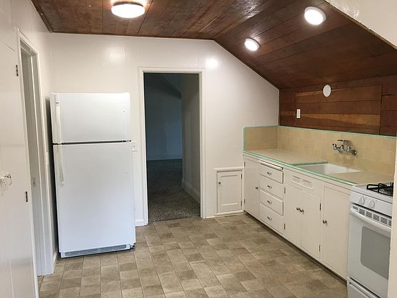 Kitchen 17x9