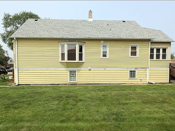 4th image of 9143 S Crandon Ave
