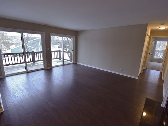 4th image of 2136 Berkley Ct APT 201A
