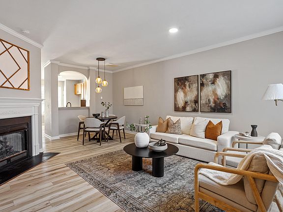 4th image of 4307 Sugarbend Way