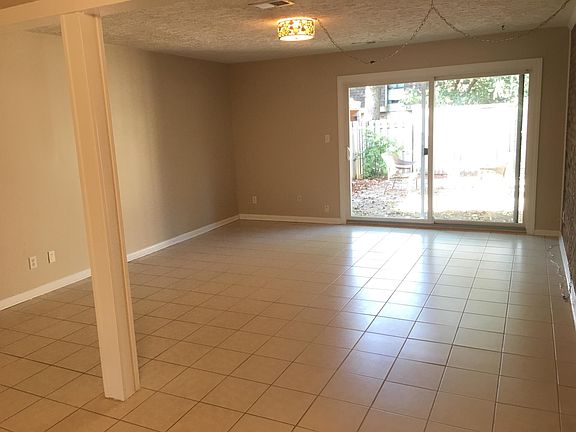 2nd image of 7442 Country Brook Dr
