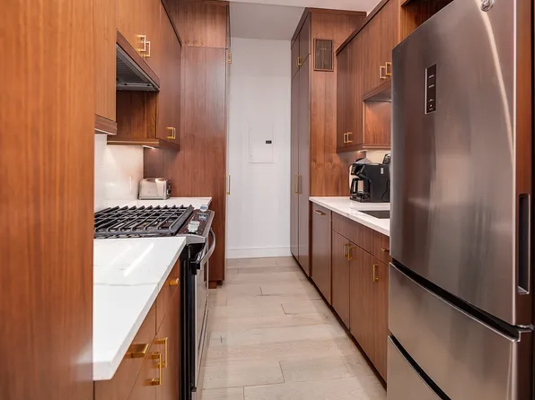 106 Central Park South image 1 of 11