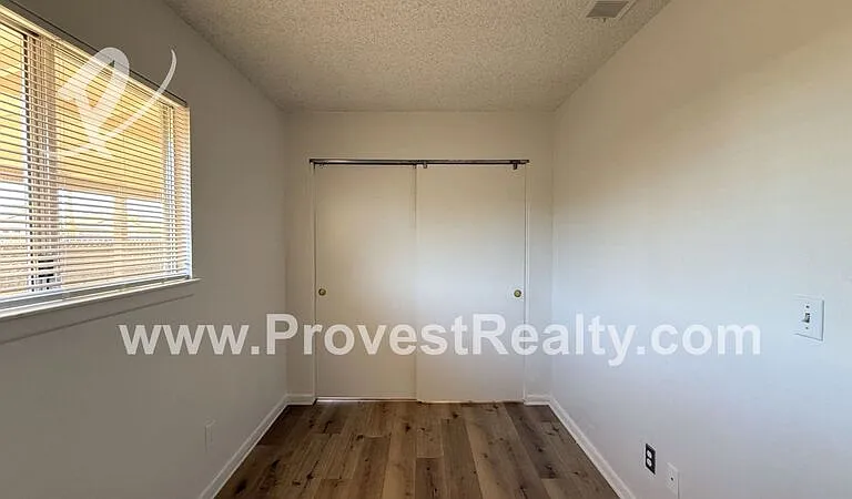 12780 Red Wing Rd #B — Photo 17