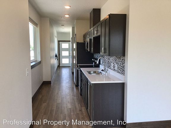 2nd image of 626 Toole Ave #100