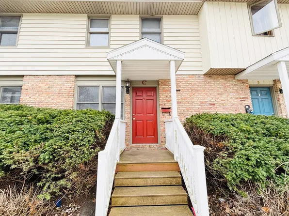 108 Carmae St, 108 Carmae St Unit C, Normal, IL 61761