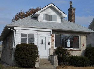 8 Elizabeth St, Calumet City, IL