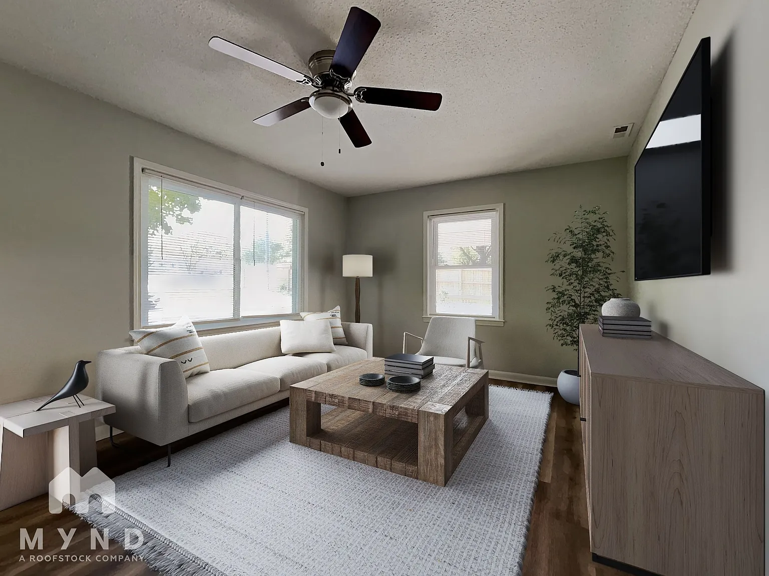 3 bed, 1.5 bath, 995 sqft, $1,610 — Photo 2